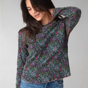 NATURAL LIFE Lily Floral Long Sleeve Tee - Gray and Pink